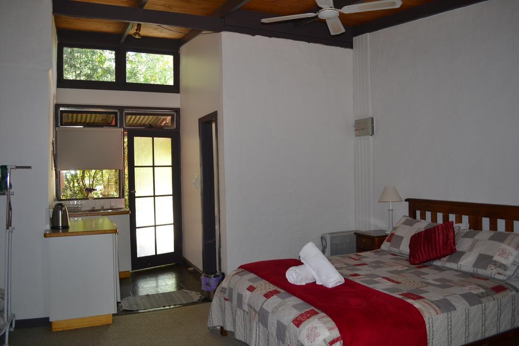 Colonial Bank Motel Omeo Quarto foto