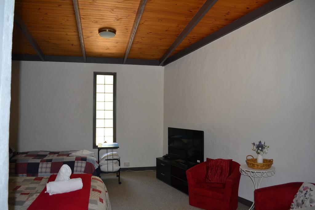 Colonial Bank Motel Omeo Quarto foto